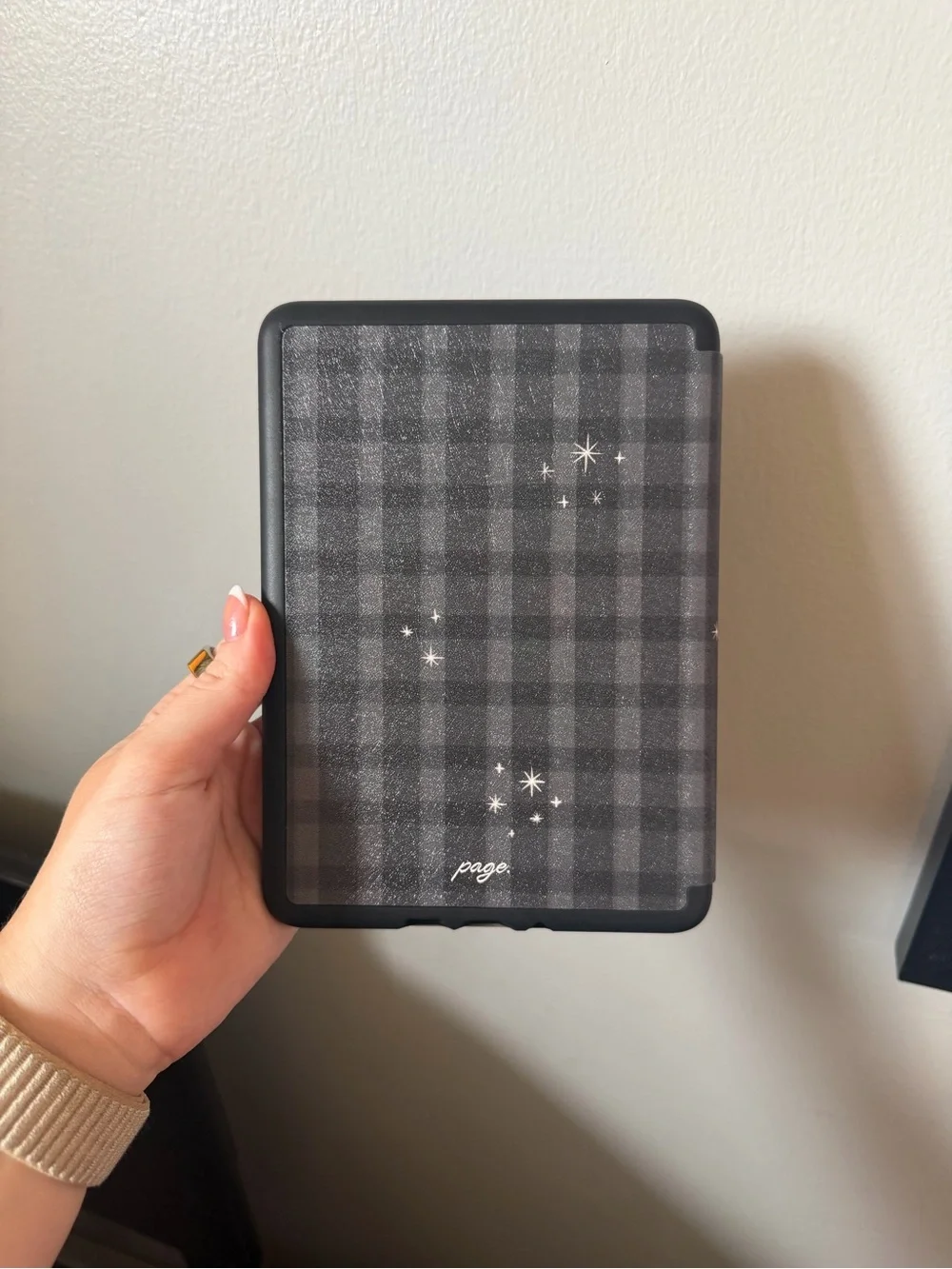 Page the Shop Kindle Case